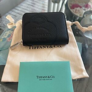 Return to Tiffany Small Zip Wallet Black Color Leather Stylish RARE Elegant